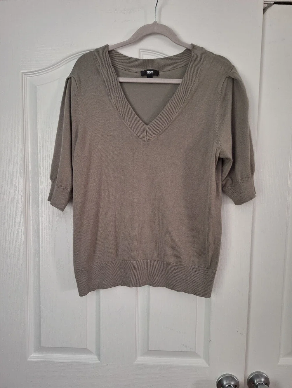 V-Neck Short Sleeve Sweater - Sage Green